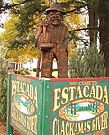 Wooden statue - Estacada, Oregon - 20041113